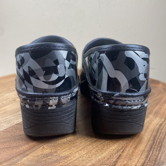 Dansko LT Pro Twisty Womens Black And Silver Size 36 6 Patent Leather Clogs - Picture 5 of 11